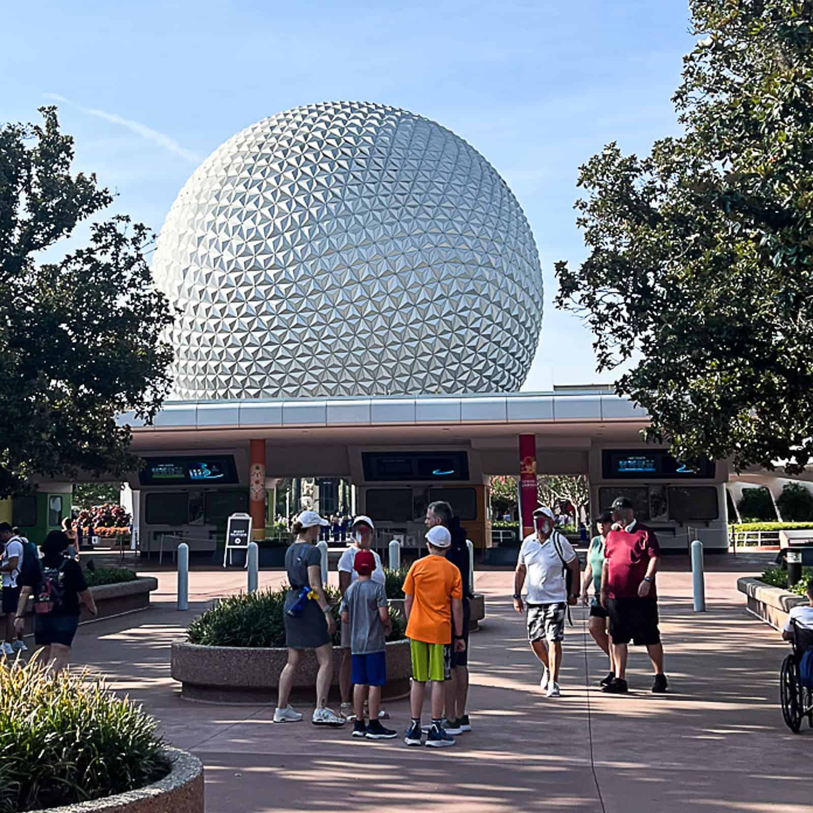 How To Stay Cool at Disney World Epcot Park in the Summer Hot Months