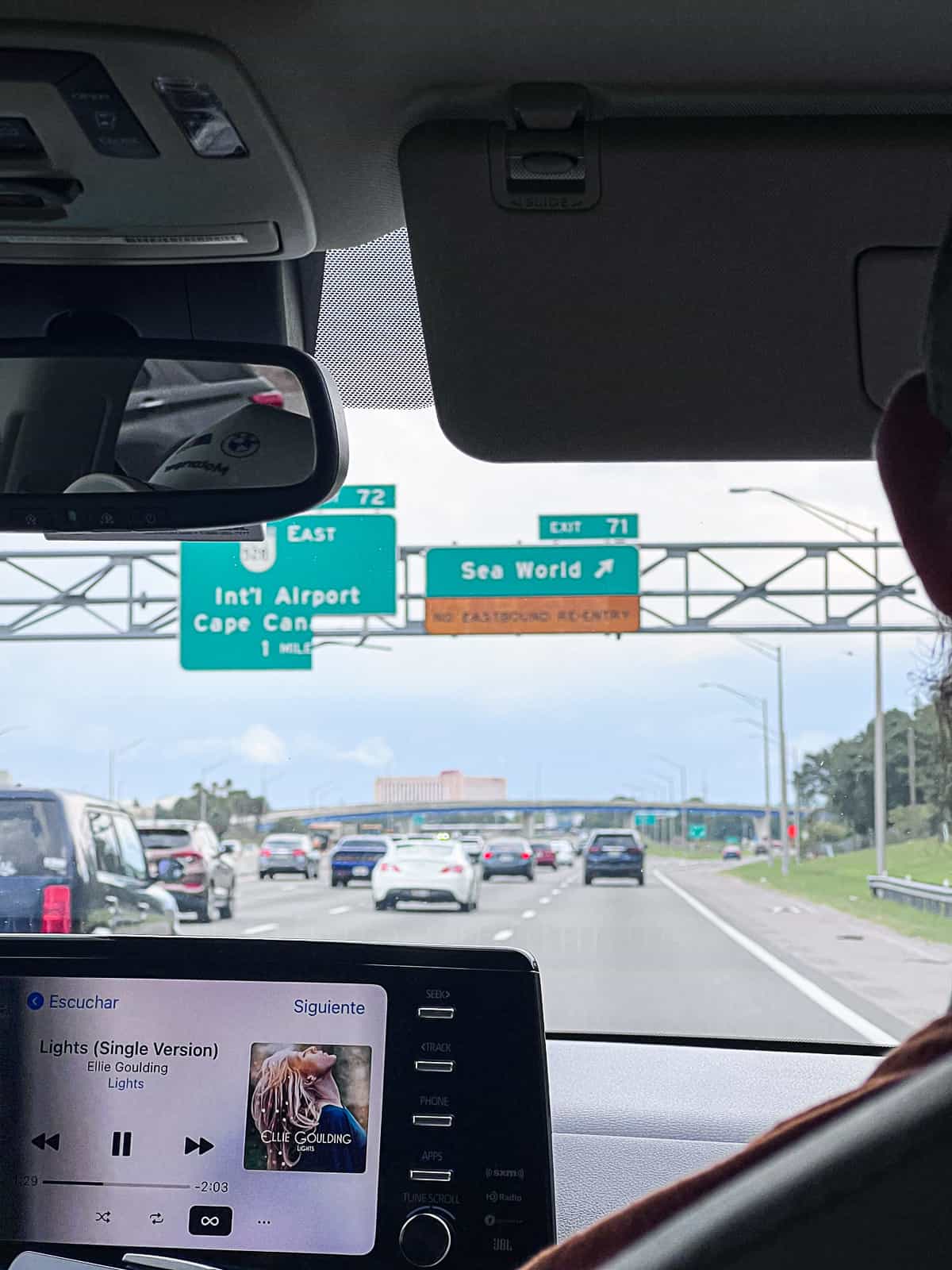 Riding in Uber from MCO to Orlando Hilton Hotel Walt Disney World Tips